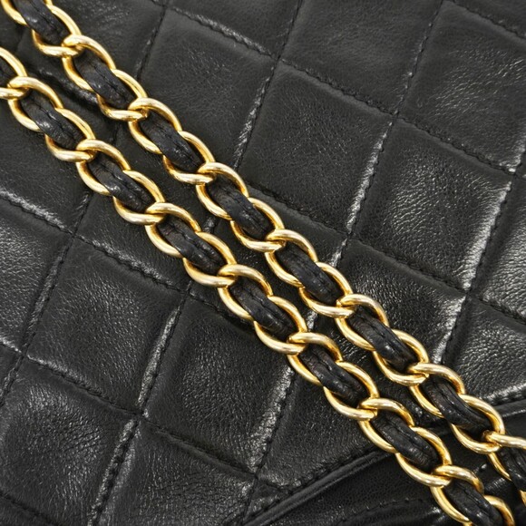 CHANEL Black Lambskin Leather Shoulder Bag